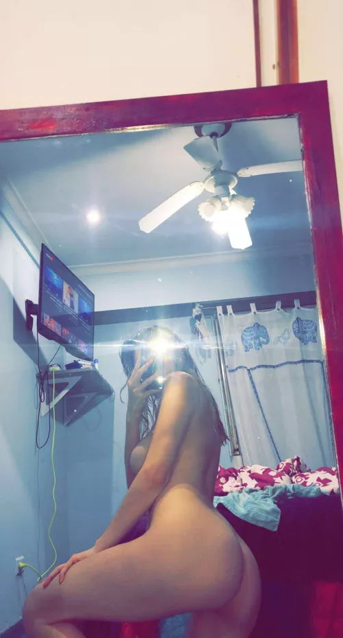 upvote = i rate your penis free for DM 🤪💕🍆🤪