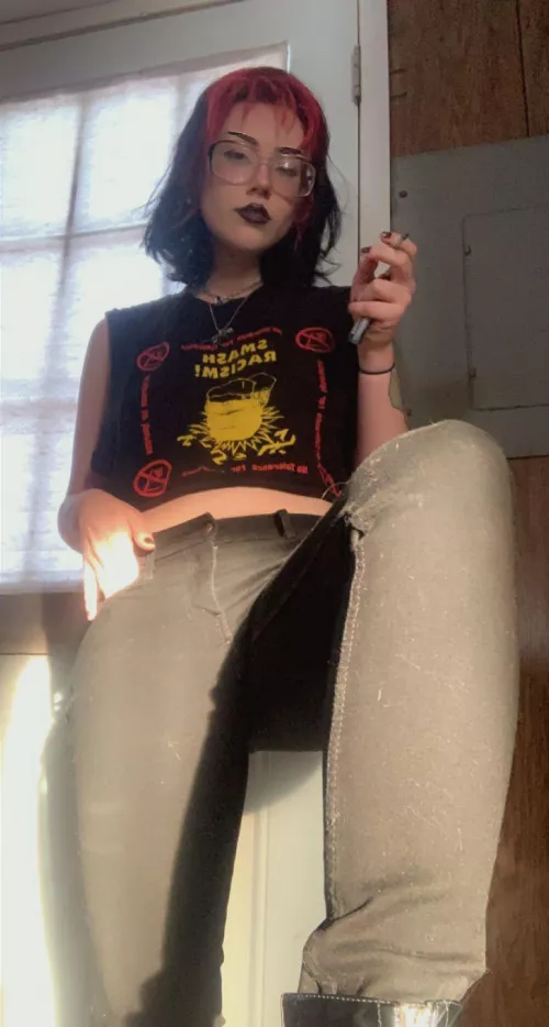 Upvote me bc my bf likes to look at this Reddit and I’m petty :3