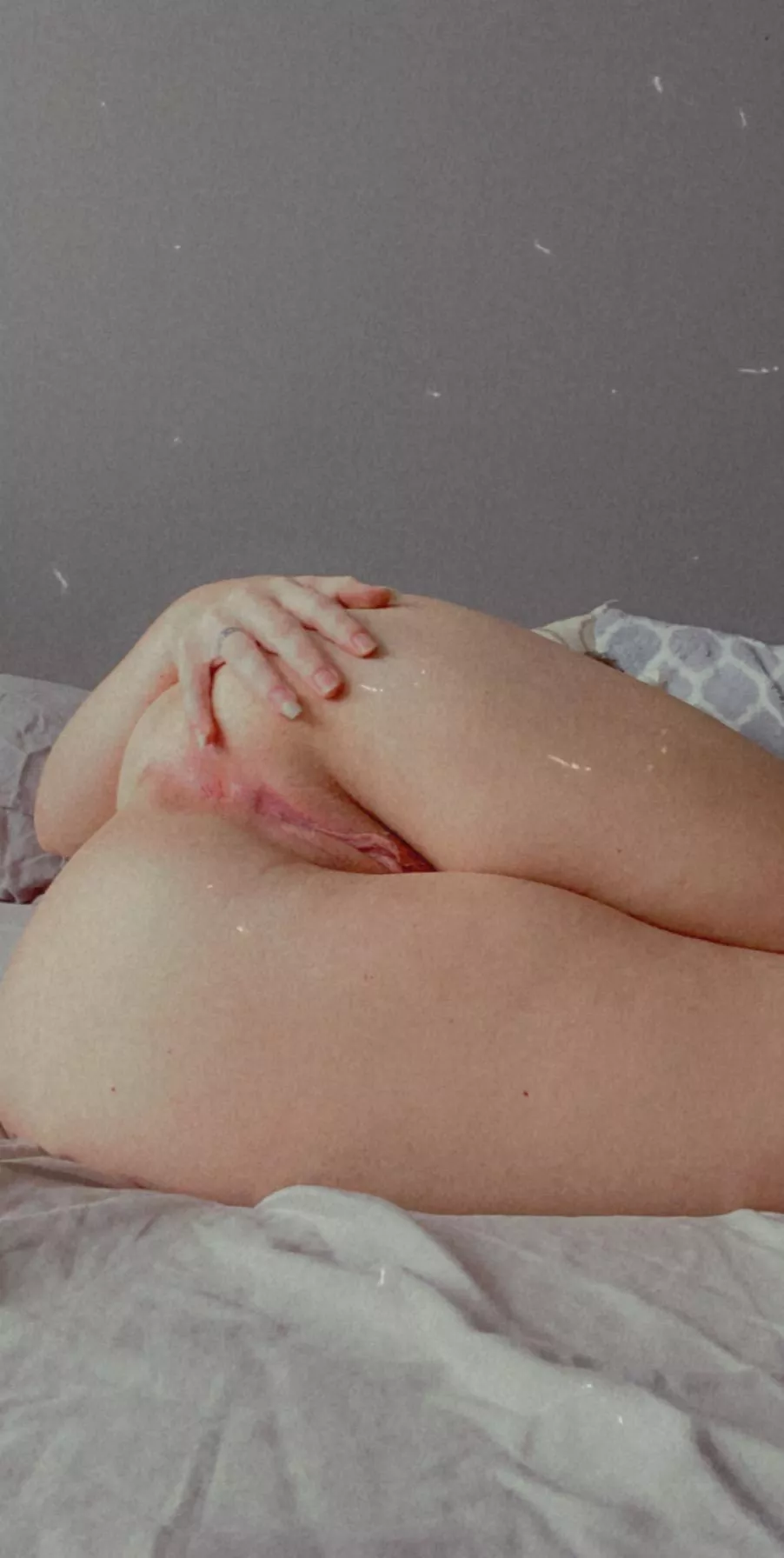 Upvote to get a nude in ur dm 😈👀