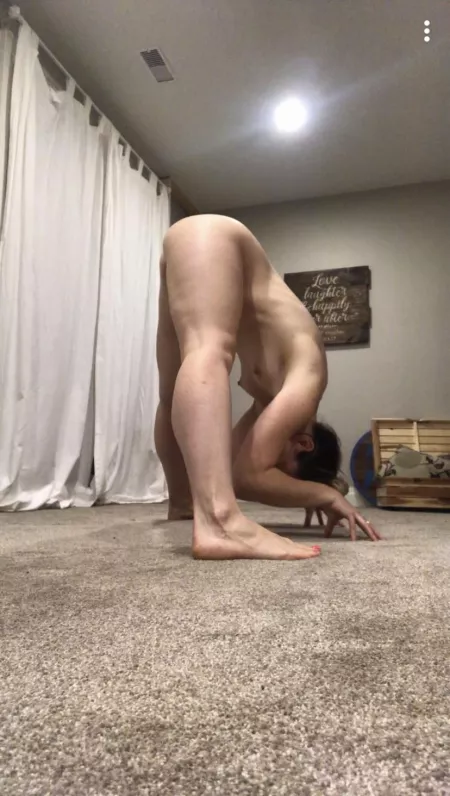 uttanasana π§ββοΈ