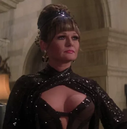 Valerie Perrine as Miss Tessmacher in Superman (1978) Valerie Perrine as Miss Tessmacher in Superman (1978)