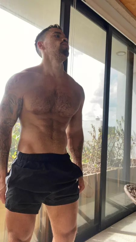 Veiny forearms? Veiny forearms?