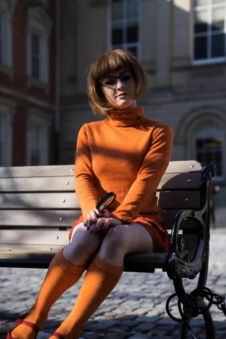 Velma Cosplay by Tia Senpai