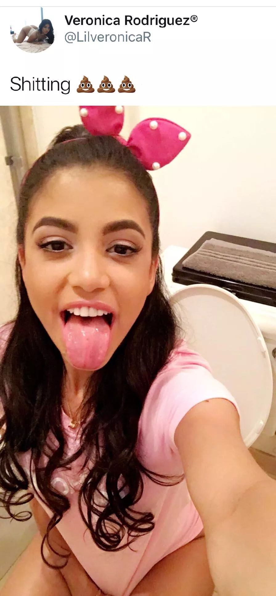 Veronica On The Toilet Veronica On The Toilet