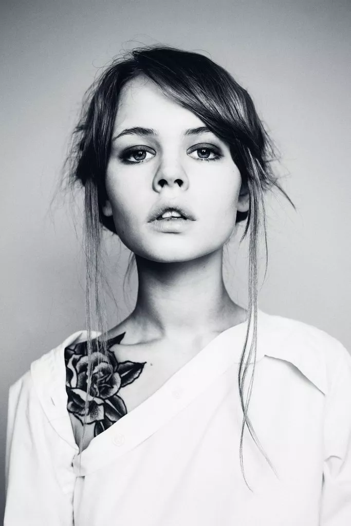 Very 60s looking facial portrait. SFW. Very 60s looking facial portrait. SFW.