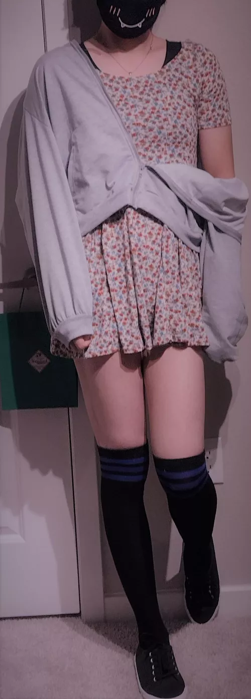 very very nervous posting this pic....if I look ugly plz tell me and I'll delete -repost very very nervous posting this pic....if I look ugly plz tell me and I'll delete -repost