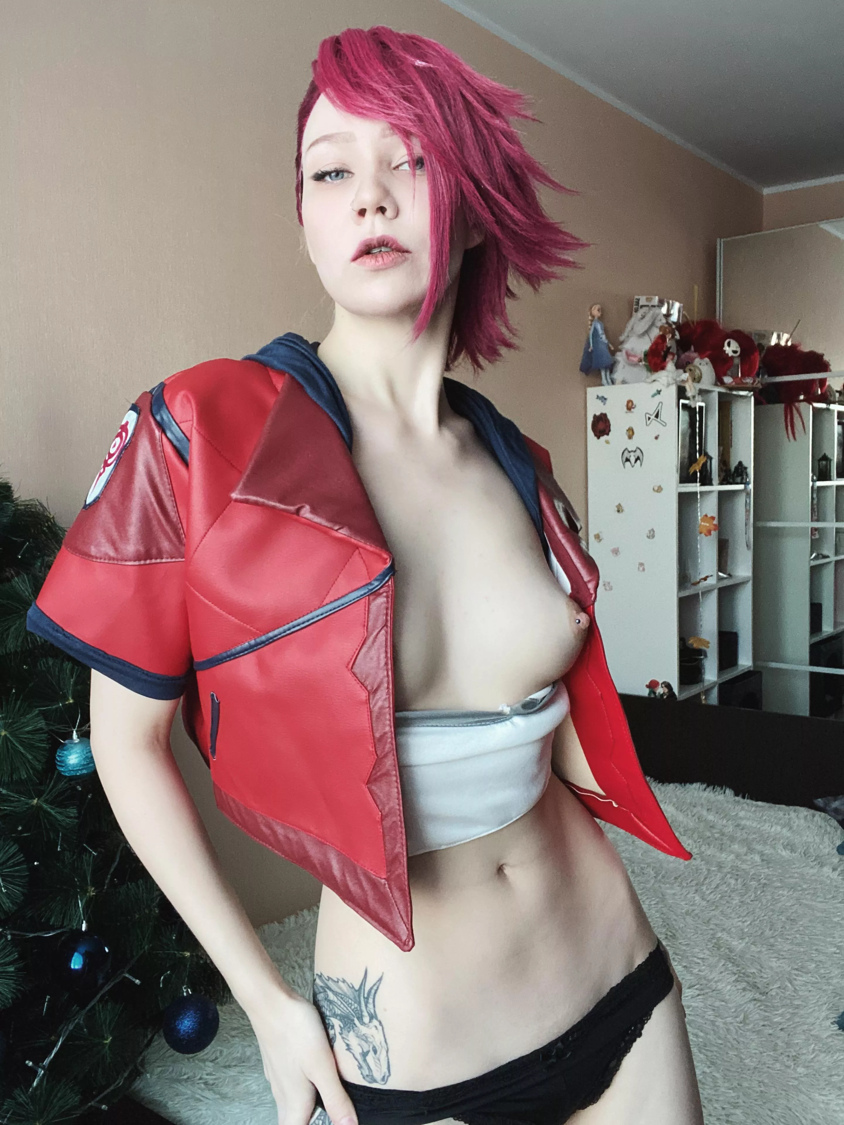 Vi from League of Legends by Coconut Kaya