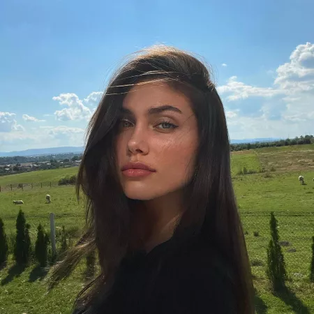 Vika Bronova Vika Bronova