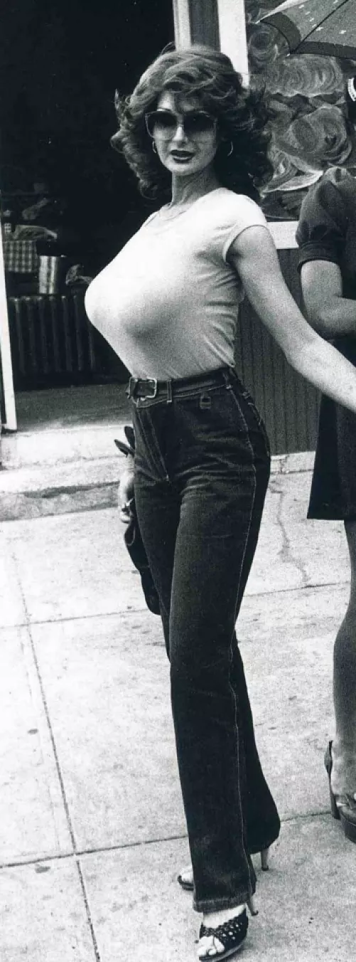 Vintage 2busty2hide Vintage 2busty2hide