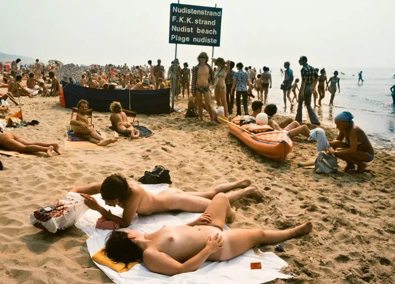 Vintage : FKK beach limits Vintage : FKK beach limits