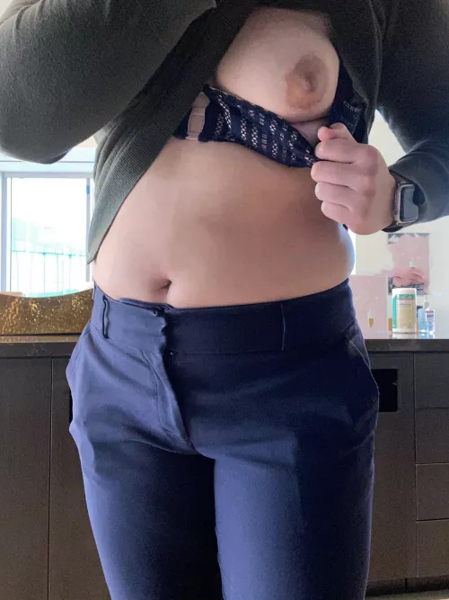 Waiting for my breakfast to heat up