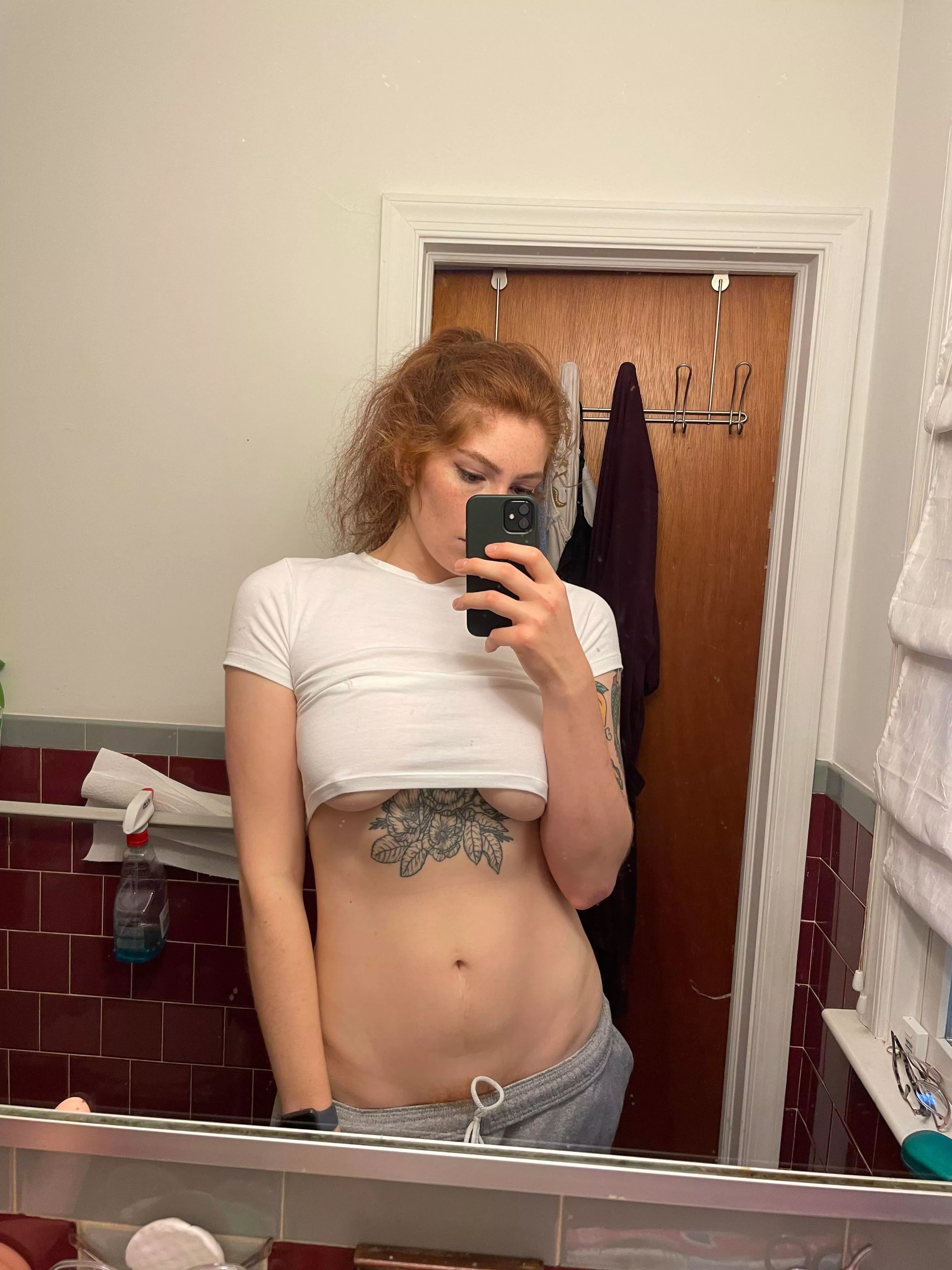 Waiting for you to undress me [f] 6’3”