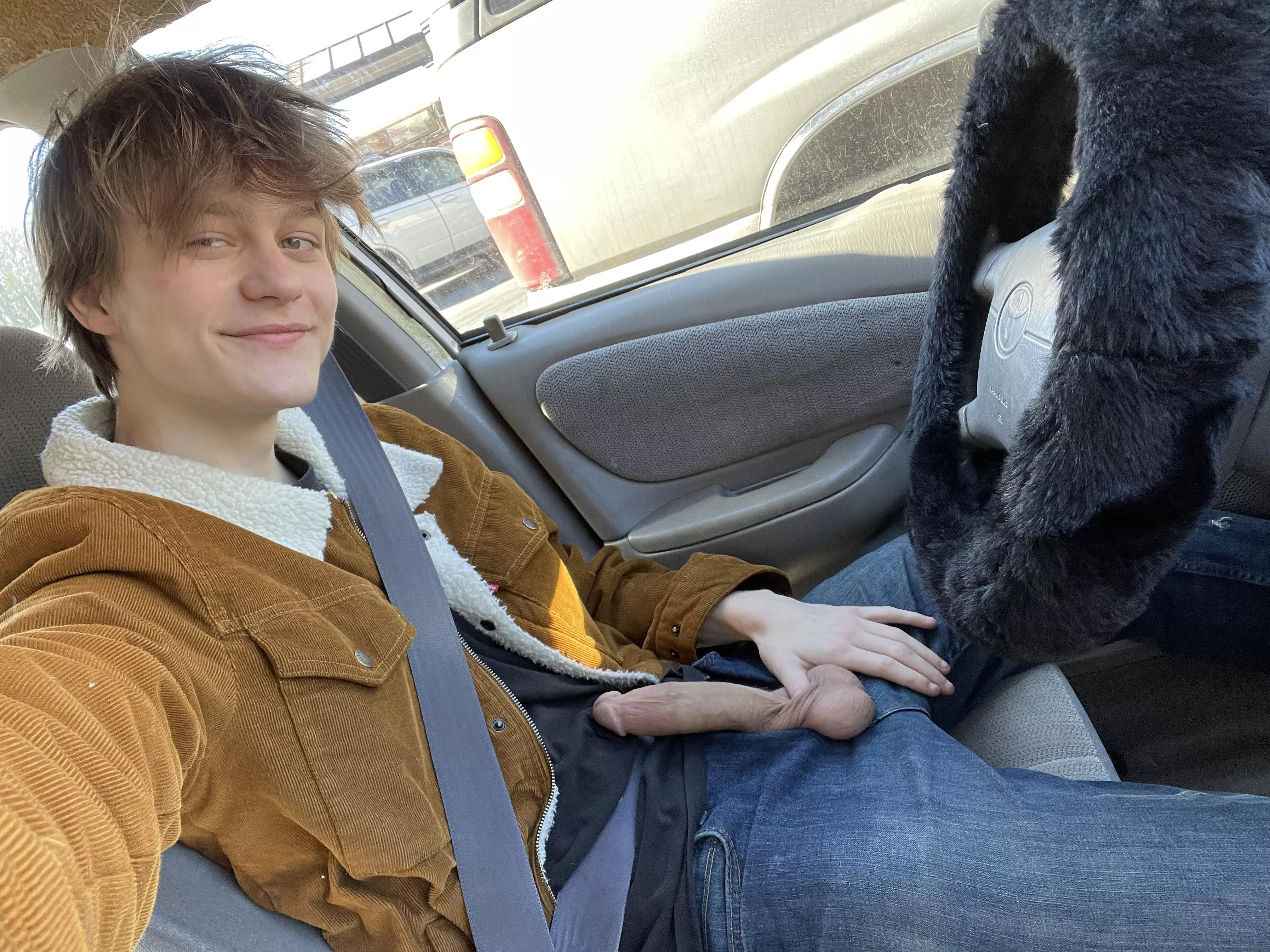 Waiting on doordash orders with my cock out