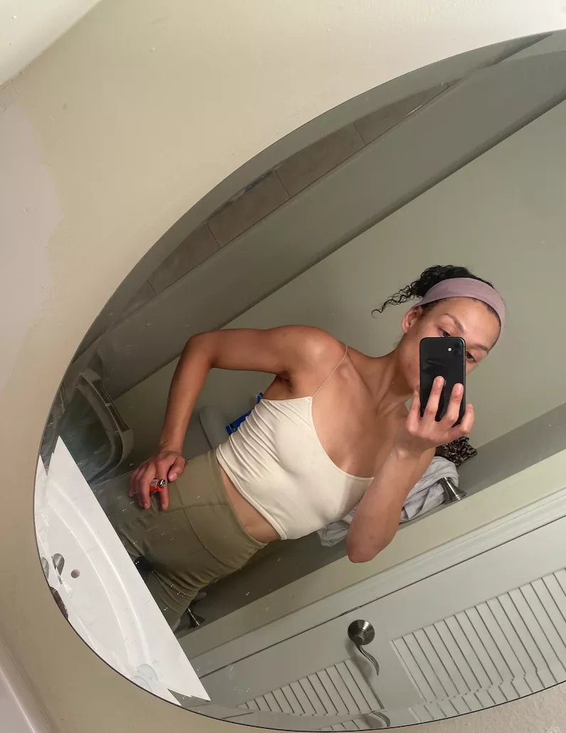 wake up *grown men* it's time for that 5:30 stretch and workout