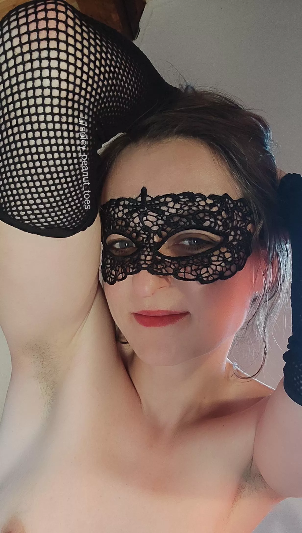 🎶Walk right in, sit right down, baby let your hair grow out🎵