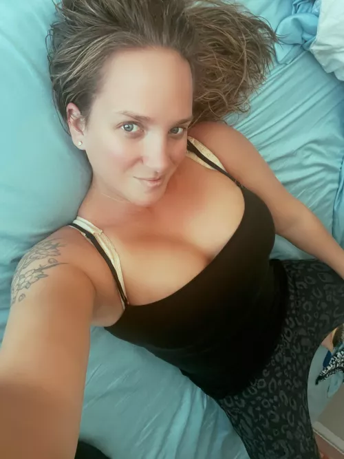 Wanna climb on top? [OC]