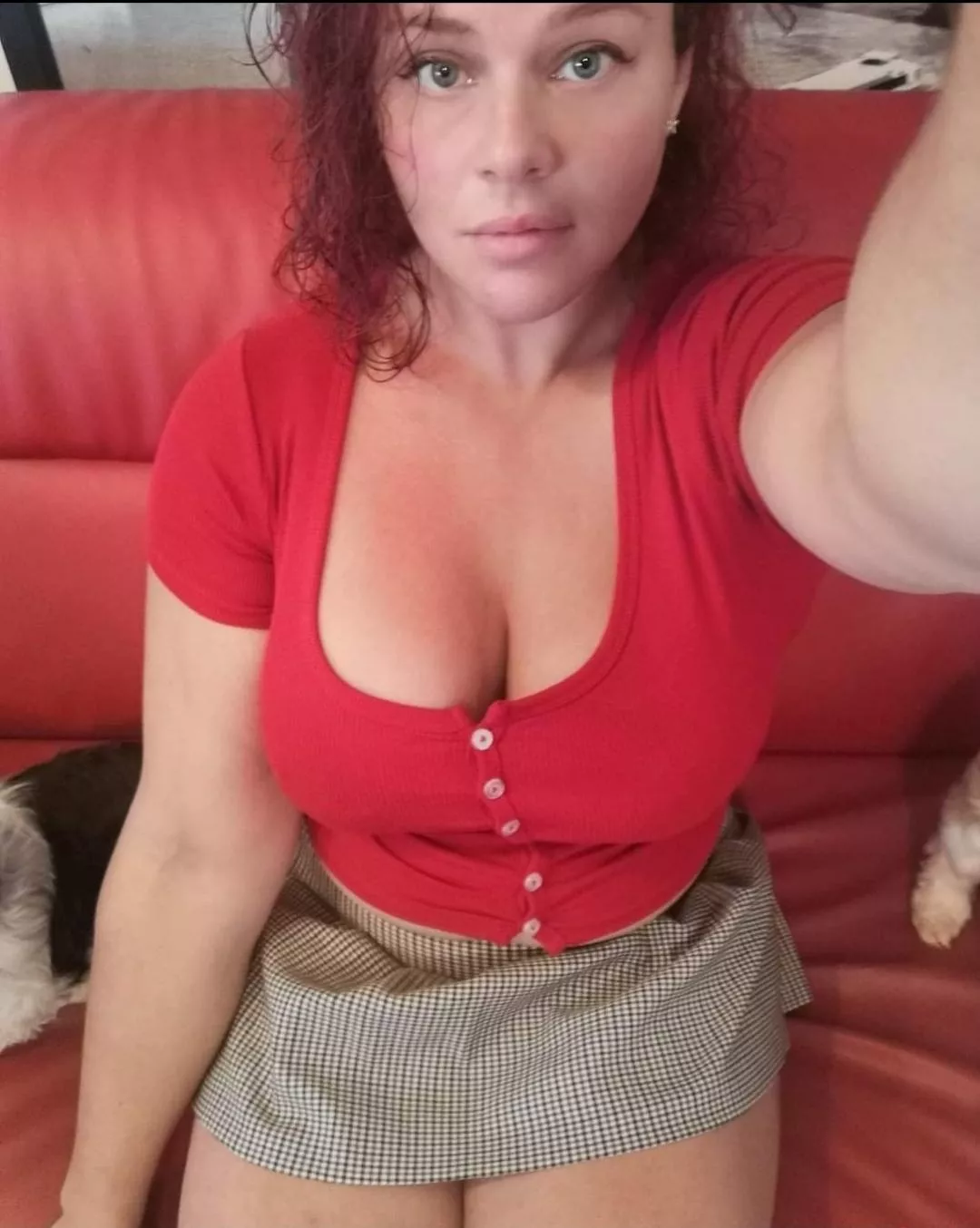 Wanna come give a squeeze? ;) Wanna come give a squeeze? ;)