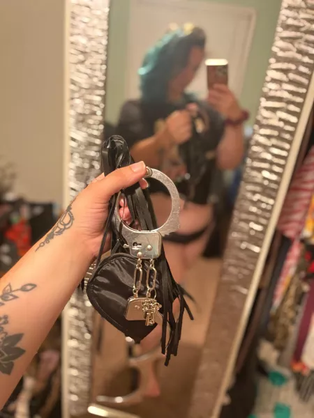 Wanna come show me how to use these things? 🥺 Wanna come show me how to use these things? 🥺