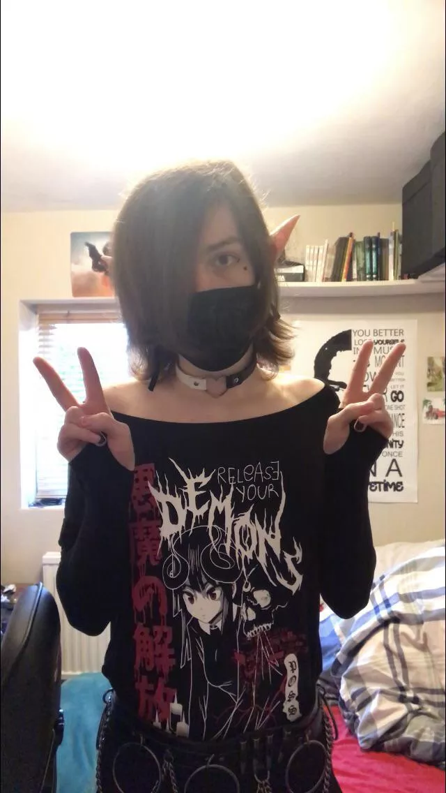 Wanna commit premarrigal hand holding together? 👉👈🥺