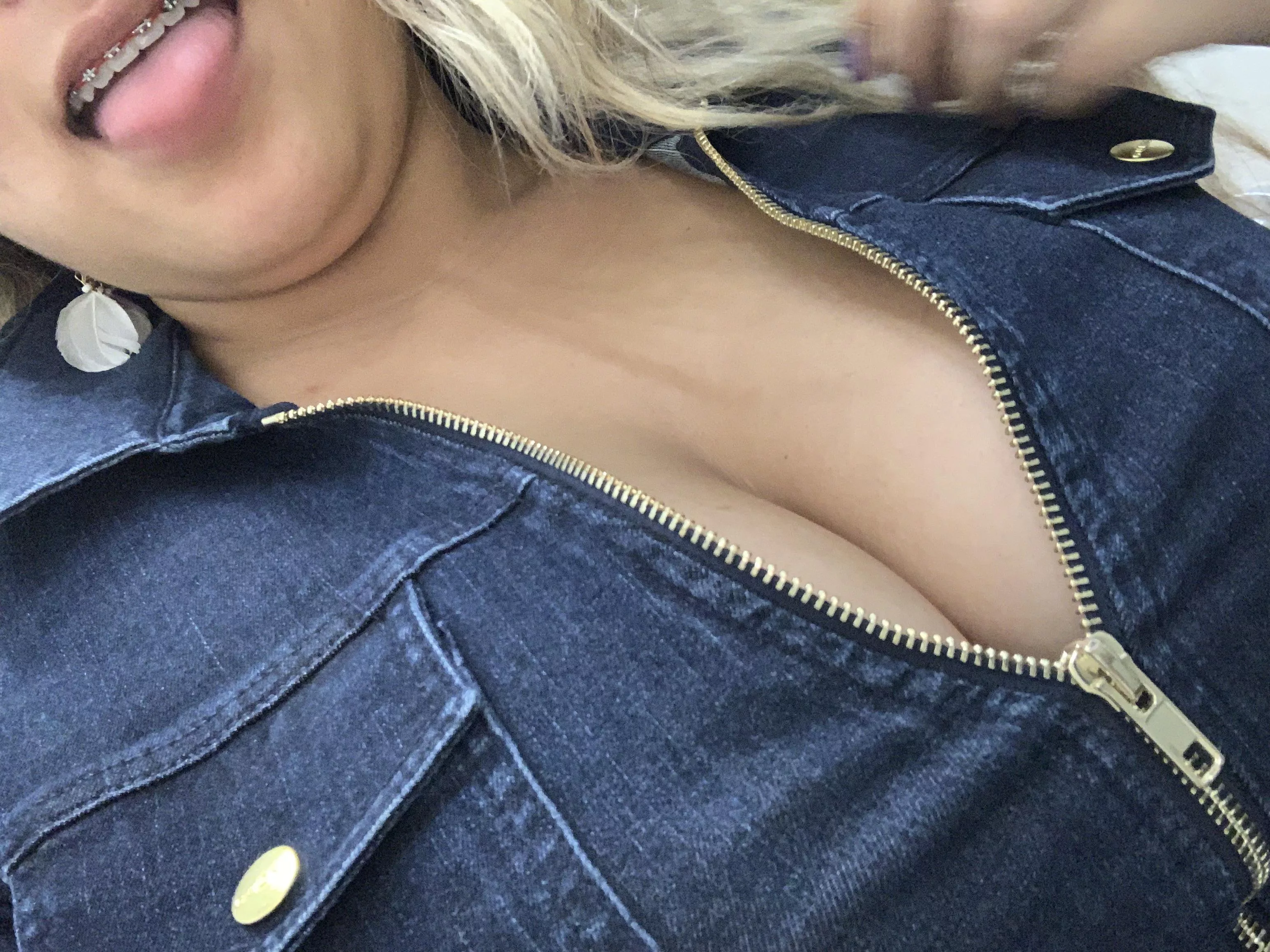 Wanna find out what this mouth do? ??