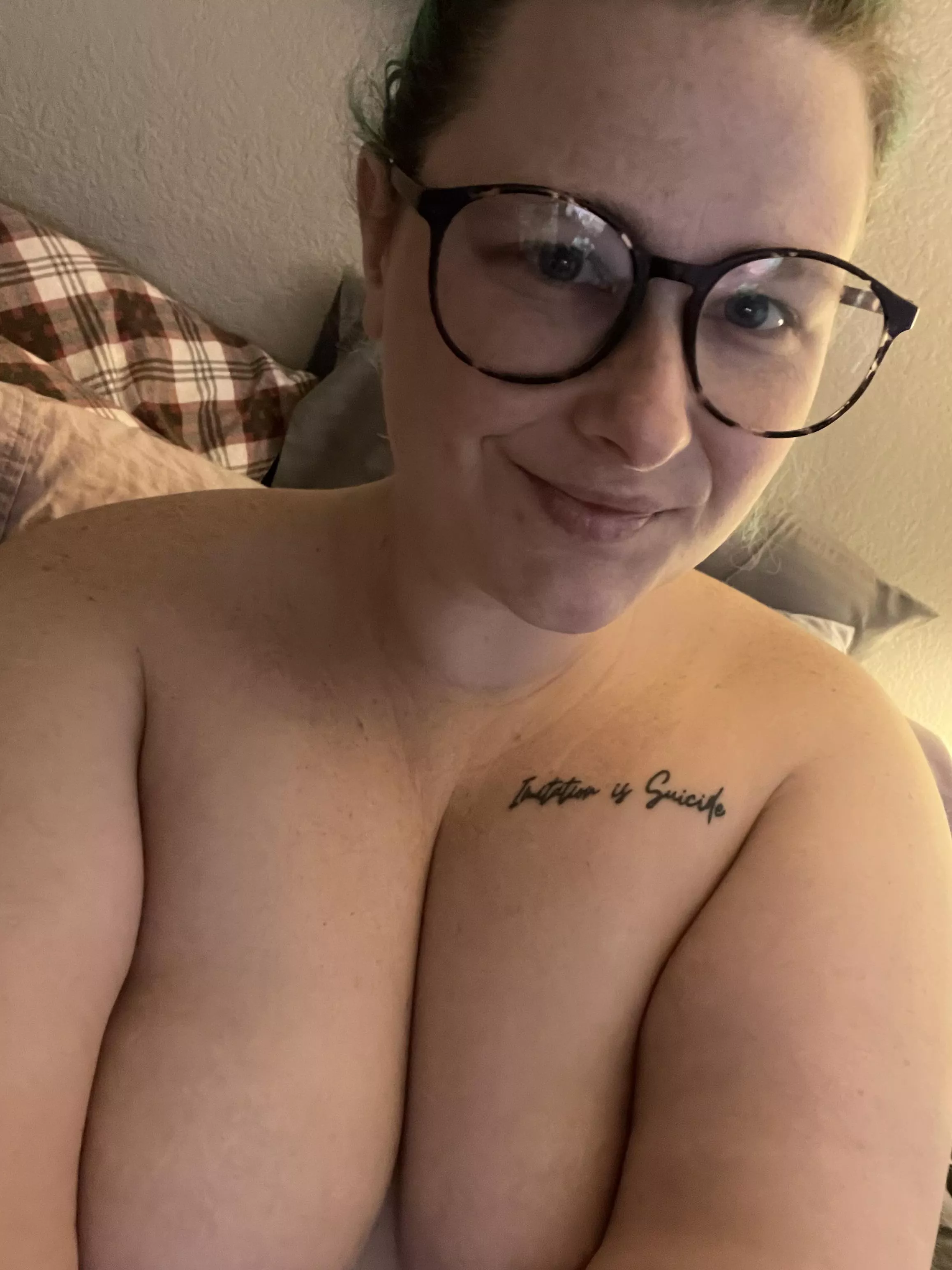 Wanna get naked in bed with me?