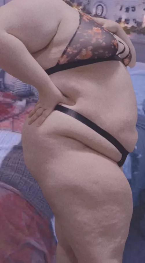 Wanna have a sleepover?π¦