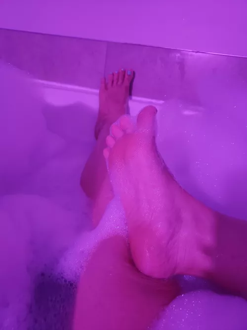 Wanna join? I need someone who can handle these bad girls 😈 Wanna join? I need someone who can handle these bad girls 😈