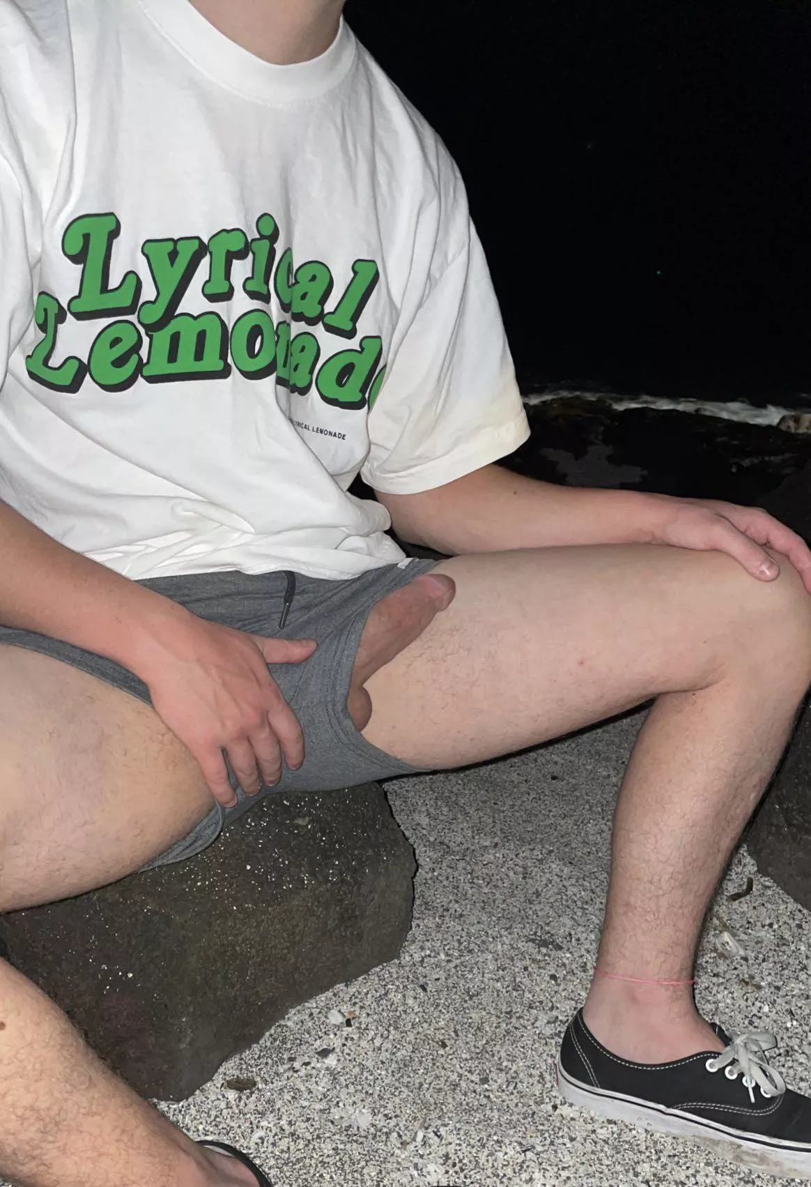 Wanna join me for a late night fuck on the beach? 😈🏝