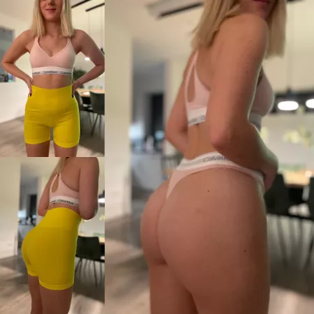 wanna let one lucky Redditor cum on my ass multiple times π