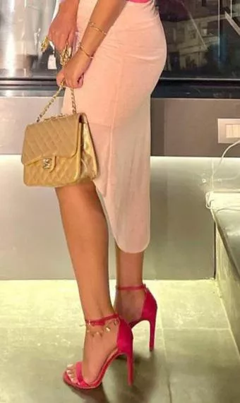 wanna lick my high heel ?? wanna lick my high heel ??