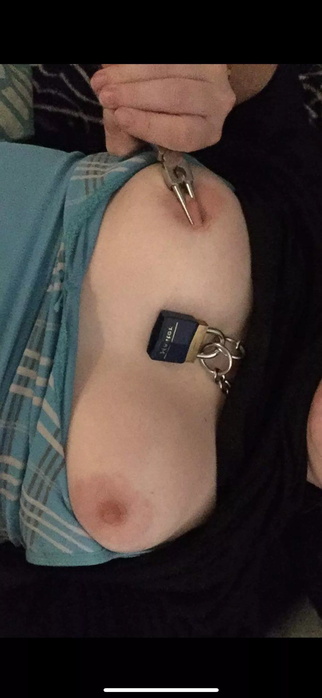 Wanna man the pliers, no need to be gentle. ?