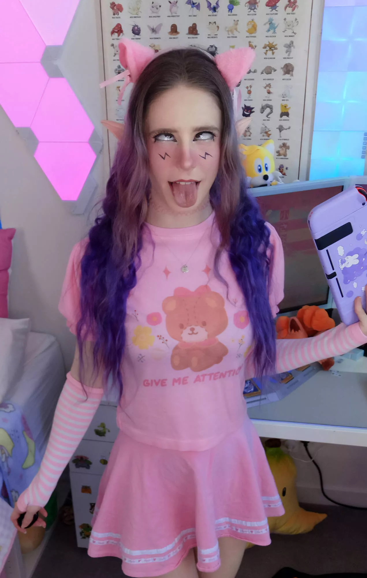 wanna play on the switch with me? 🥰💖 wanna play on the switch with me? 🥰💖