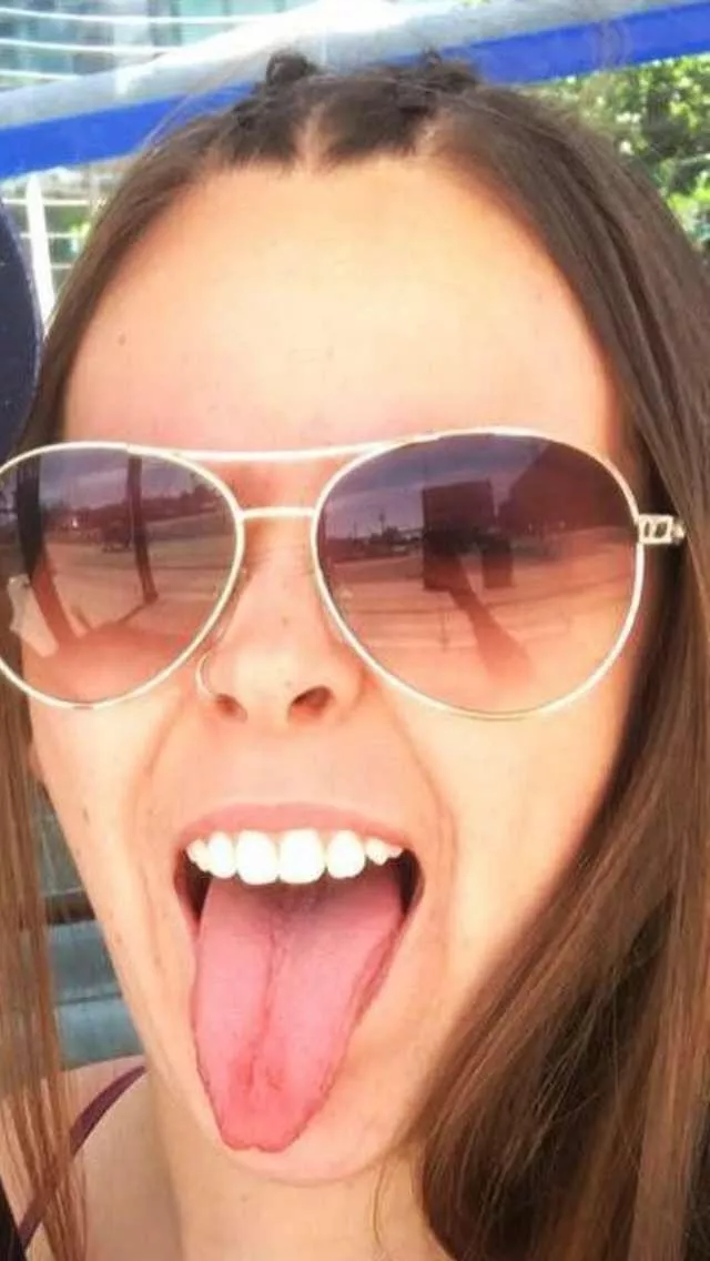 Porn Picture  Cum On Her Tongue
