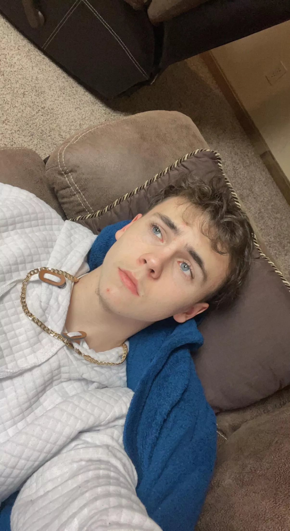 wanna see me cum on my cute face?