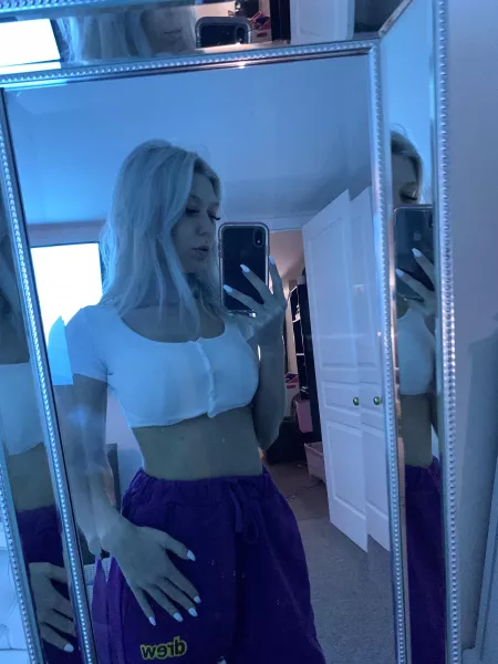 Wanna see me in less?πβ¬οΈ