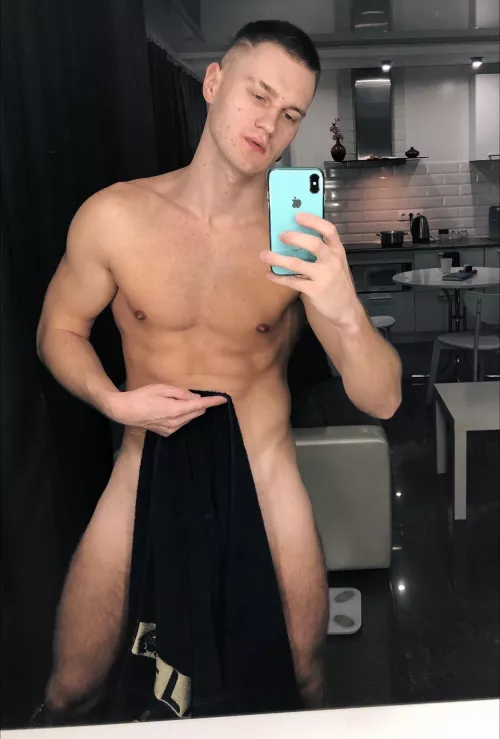 Wanna see me without the towel? 😈