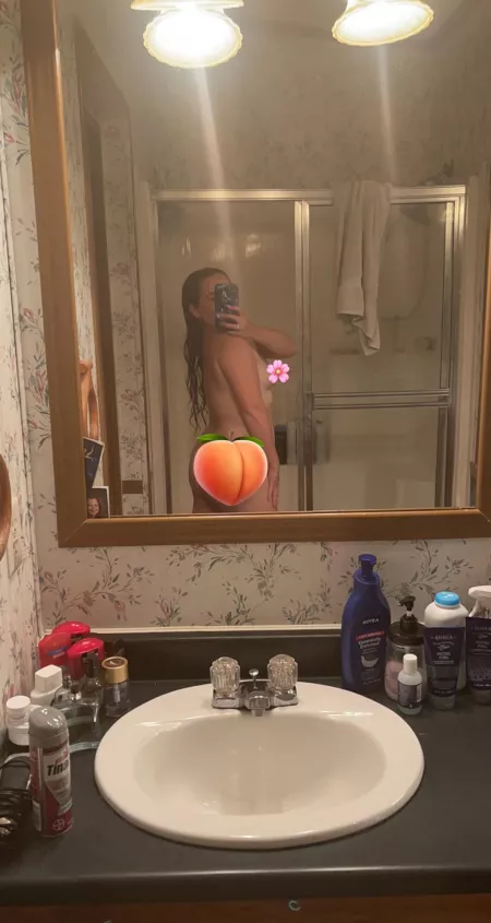 Wanna see the unedited version? 🍑💦😉