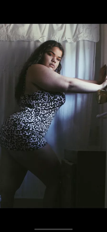 Wanna see under?π Wanna see under?π