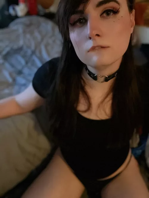 Wanna see what it's like to fuck my little mouth? Wanna see what it's like to fuck my little mouth?