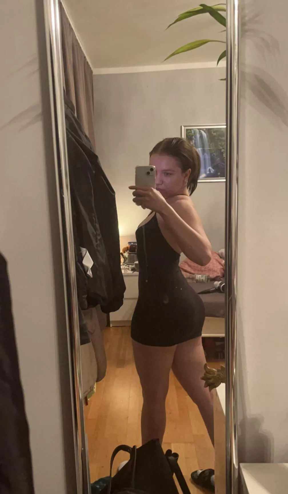 Wanna slap my ass babe?