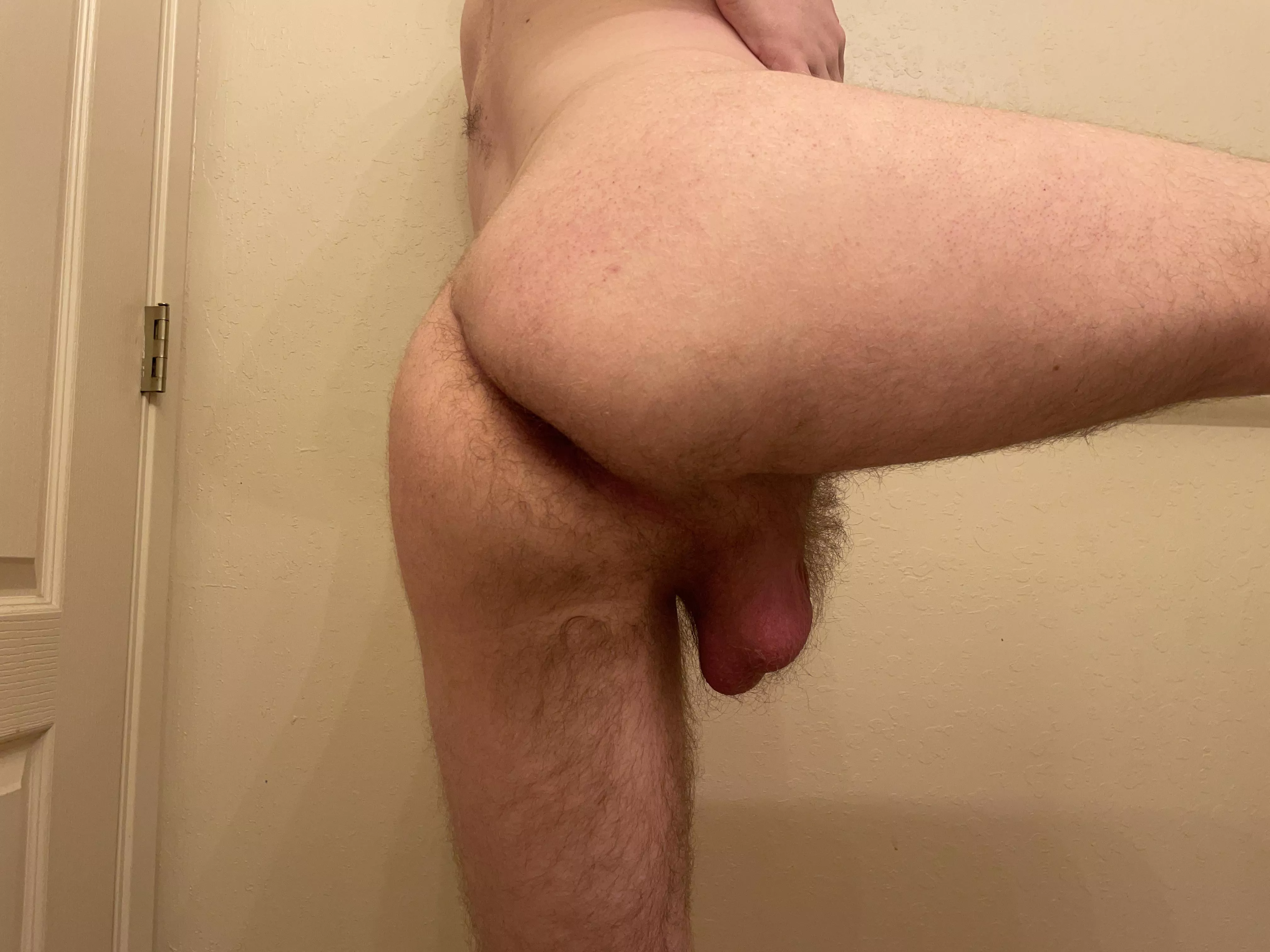 Wanna slap my thicc cheeks?