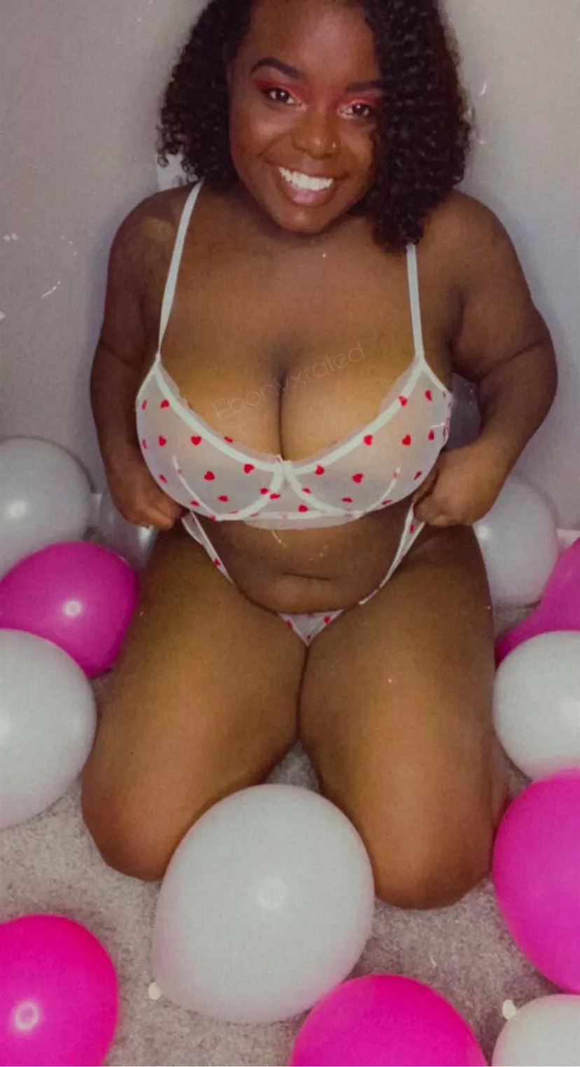 Wanna spend the night with me? Wanna spend the night with me?