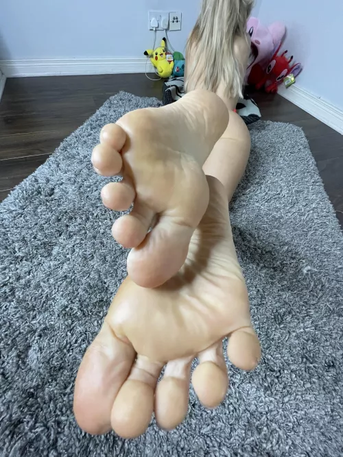 Wanna tickle them? Wanna tickle them?