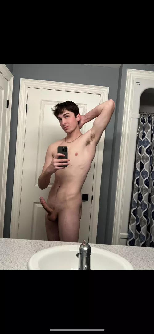 Wanna try my Canadian cum?