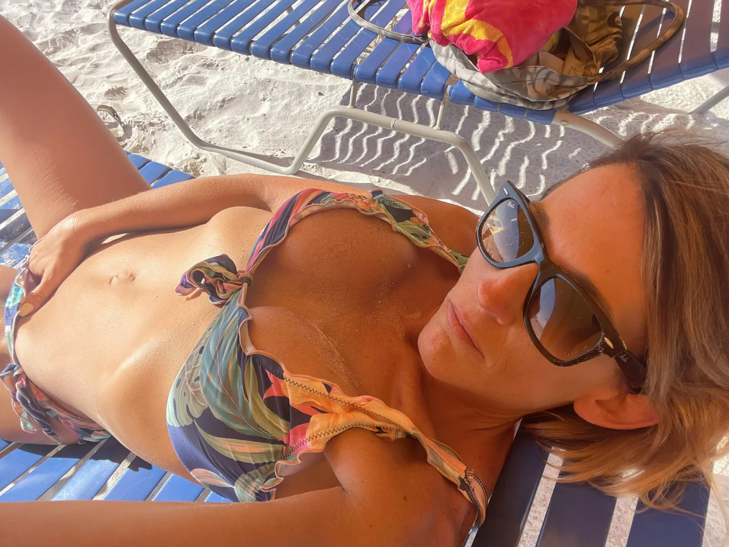 Wanna watch me cum for you? I’m so Horny I couldn’t wait to go back to the hotel room. 💋$9.99, no paywall