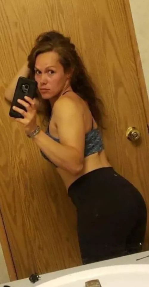 Wanna watch me fuck this pm tiktokjerkboy on snap