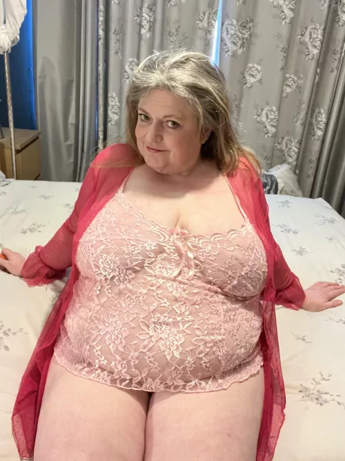 Want to kneel at my feet for any reason? Mmm