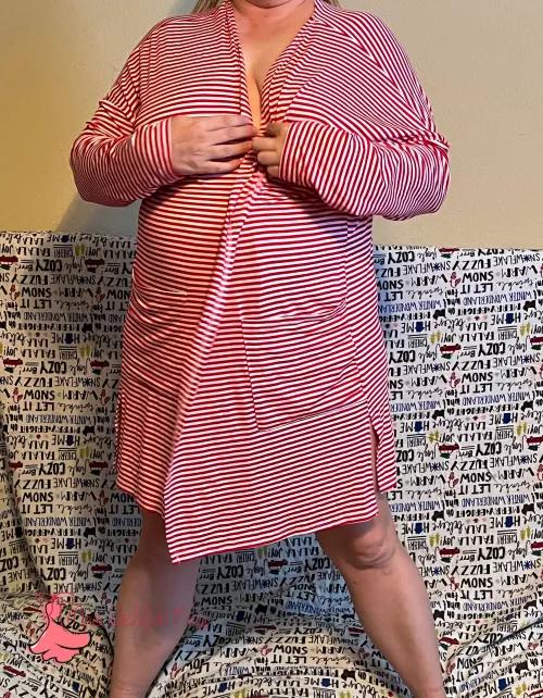 want to know what's under my cardigan? want to know what's under my cardigan?