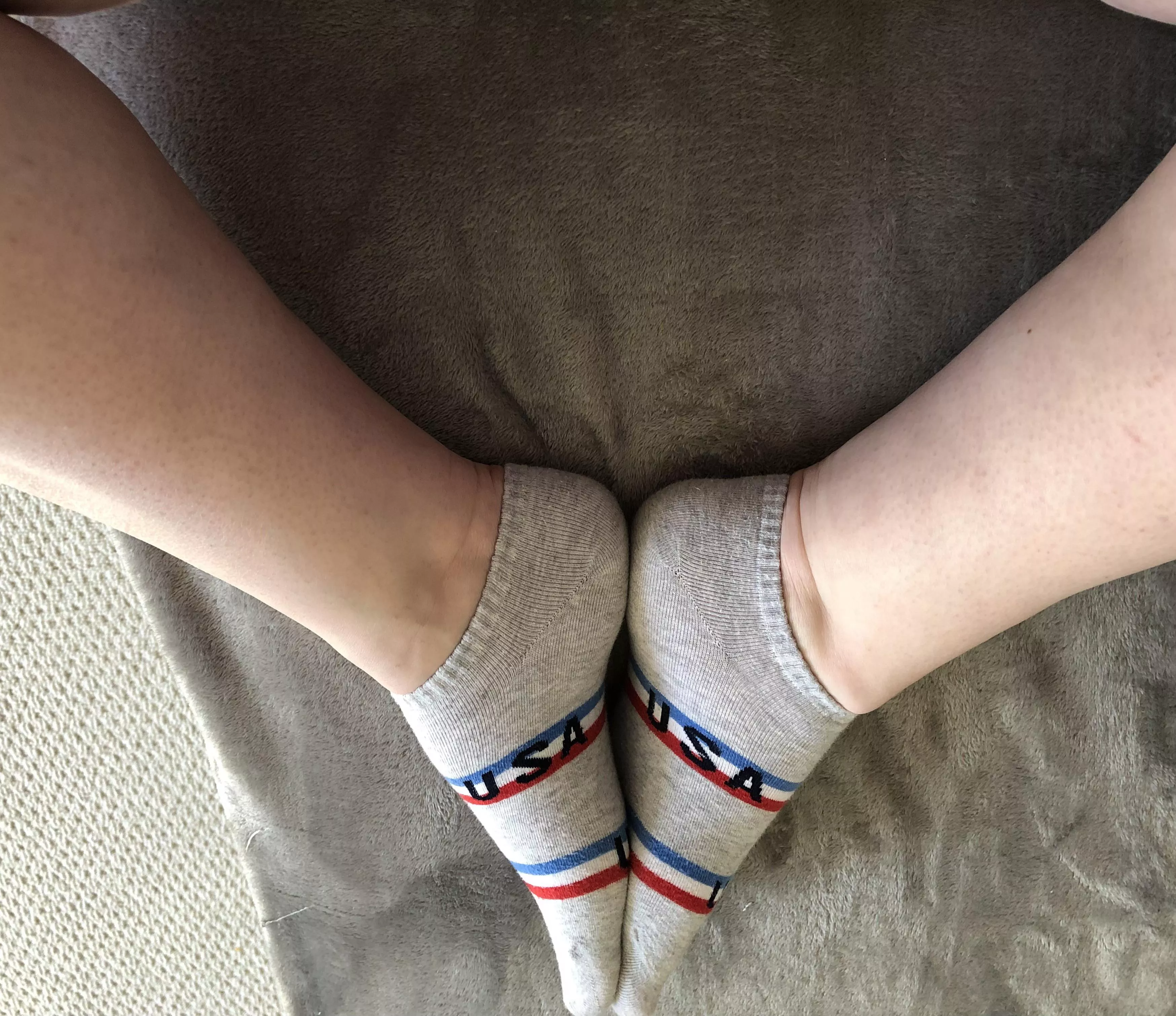 Want to massage my little feet? (F) Want to massage my little feet? (F)