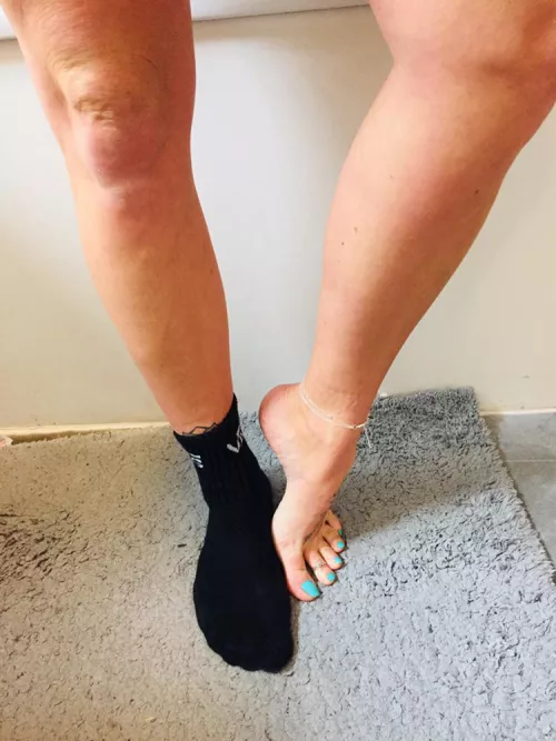 Want to smell my socks ? πππ₯°